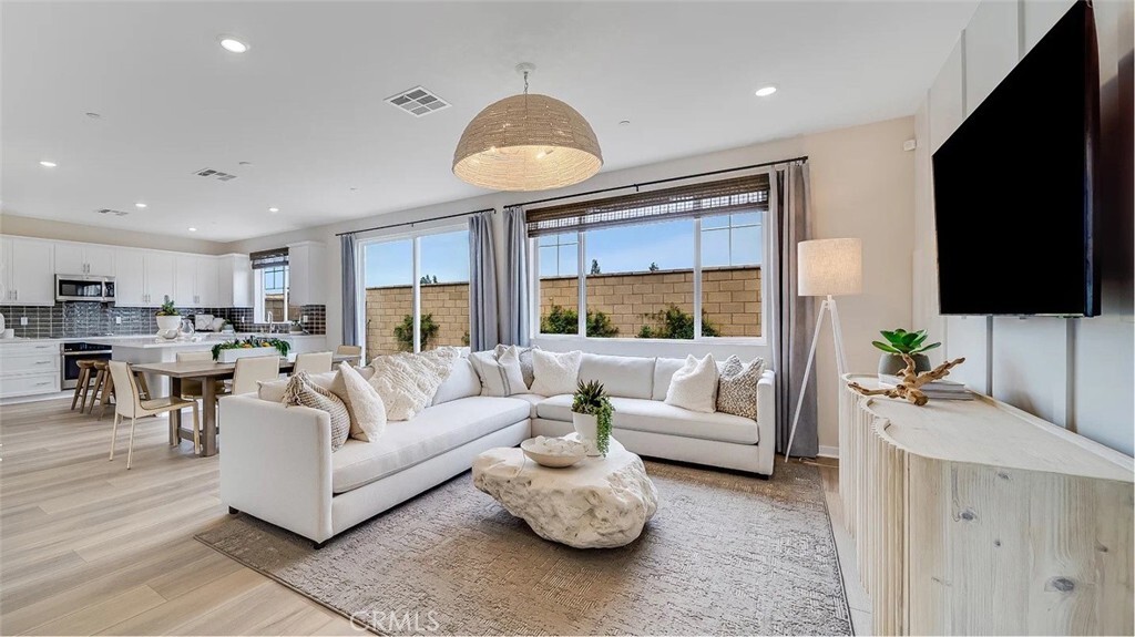 Property Photo:  2648 Birdsong Privado  CA 91761 