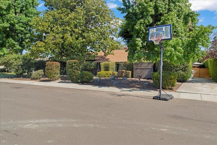 Property Photo: 1829 Cabana Drive CA 95125
