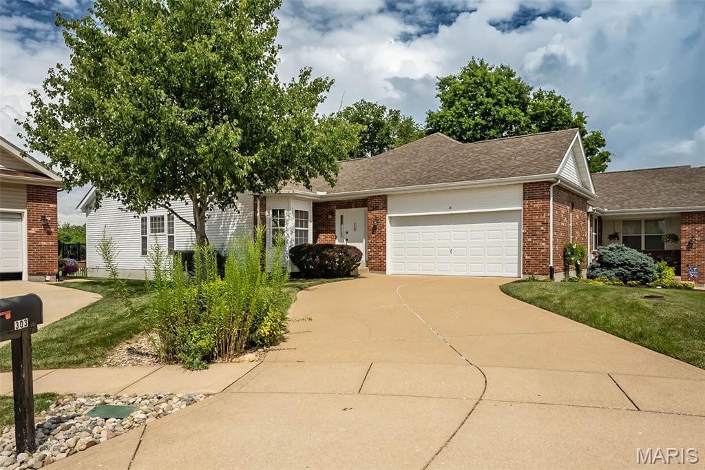 Property Photo:  303 Holloway Ridge Court  MO 63011 