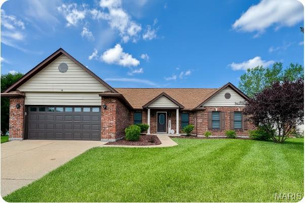 8 Boenker Ct  St Charles MO 63301 photo