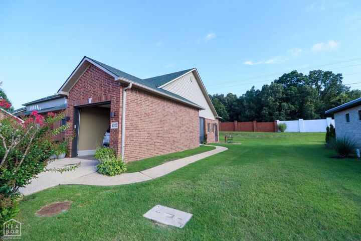 Property Photo: 4007 Ridgepointe Cove AR 72404