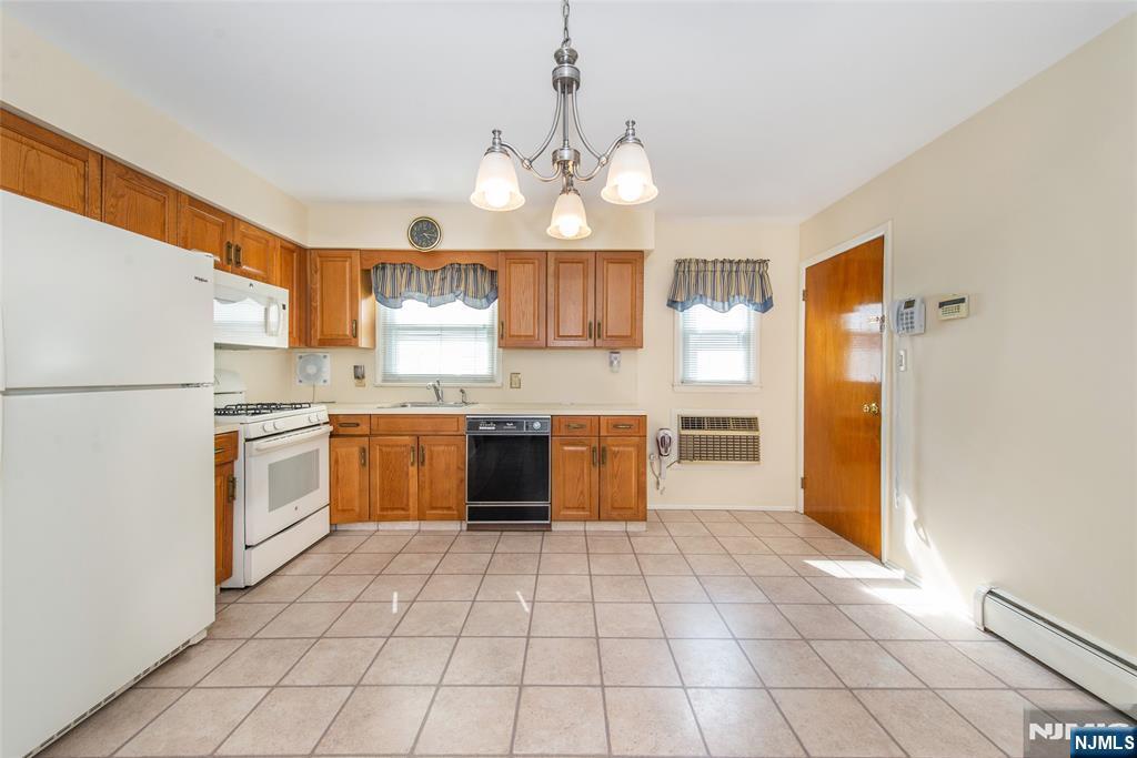 Property Photo:  406 Sylvan Street  NJ 07663 