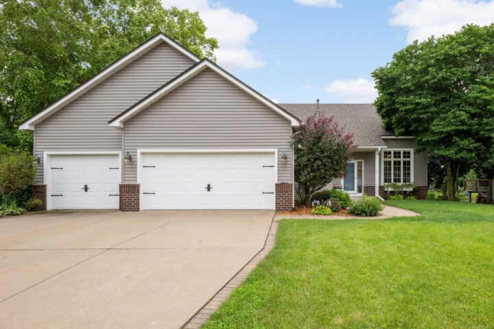 1580 Meadowview Trail  Hastings MN 55033 photo