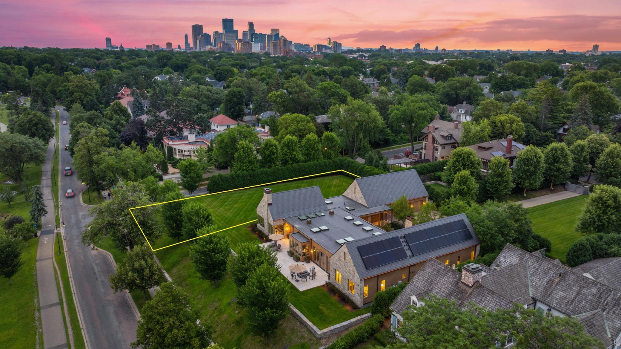 2501 E Lake Of The Isles Parkway  Minneapolis MN 55405 photo