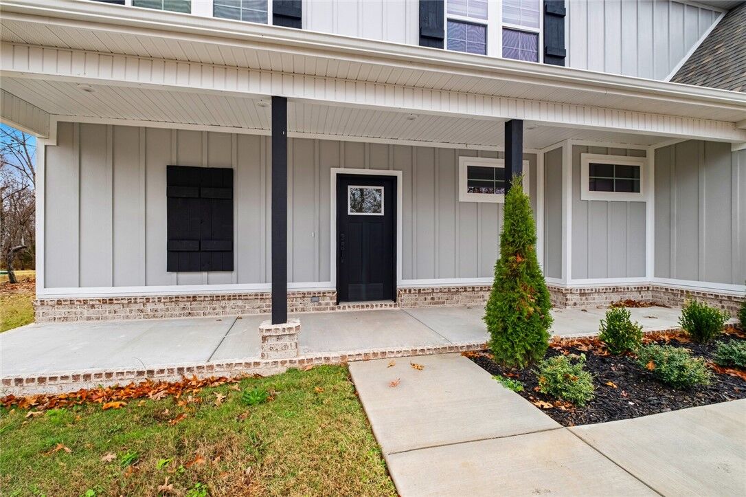 Property Photo:  26 Tiree Drive  AR 72715 
