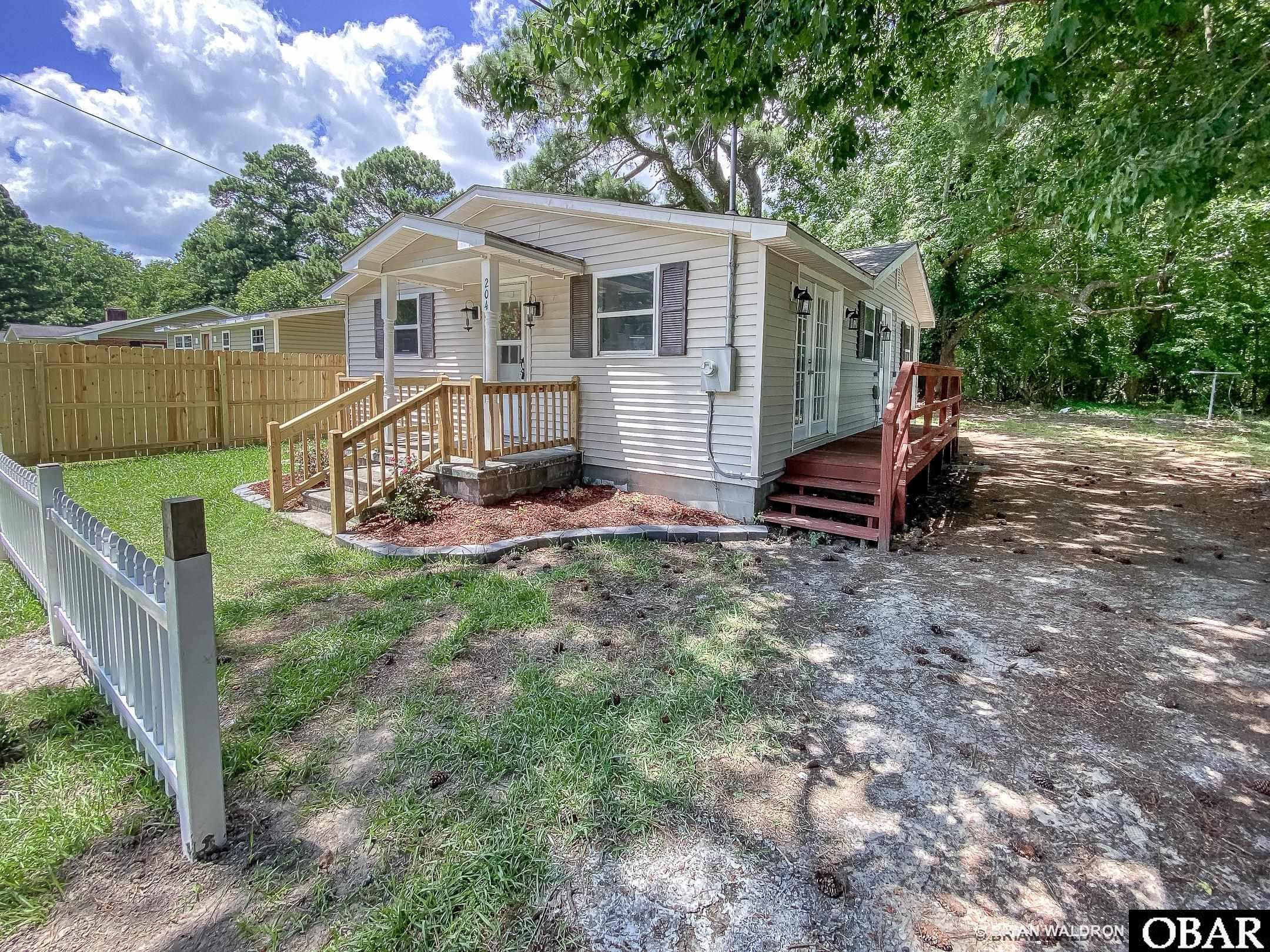 204 Pinewood Ave  Elizabeth City NC 27909 photo