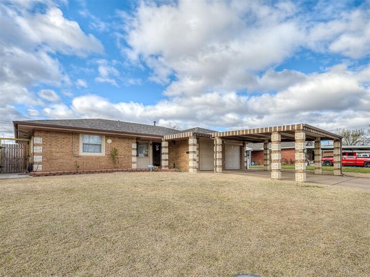 Property Photo:  2612 SW 71st Street  OK 73159 