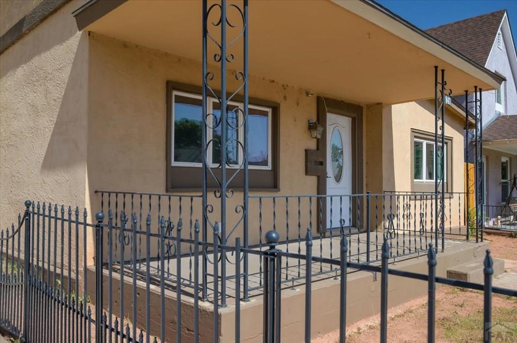 Property Photo:  841 Abriendo Ave  CO 81004 
