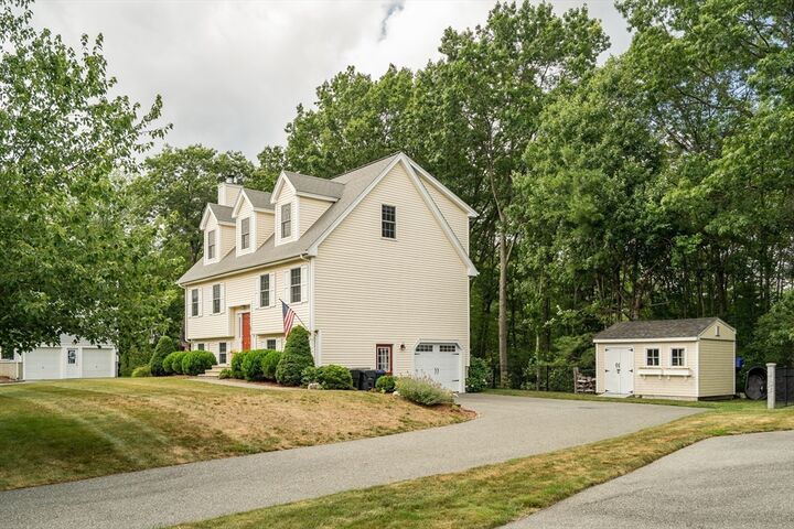 Property Photo:  6 Sequoia Dr  MA 01887 
