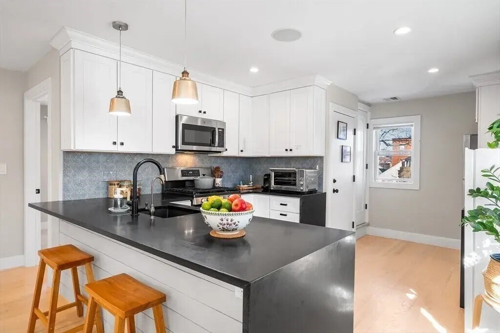 Property Photo: 102A Mount Pleasant Ave 2 MA 02119