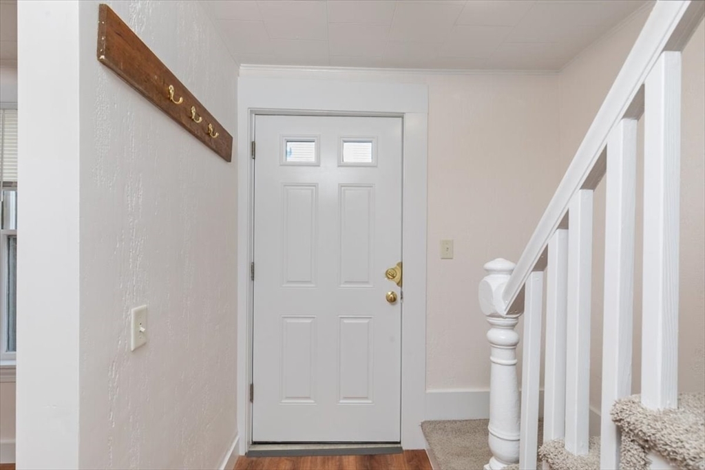 Property Photo:  7 Cox Ct  MA 01915 