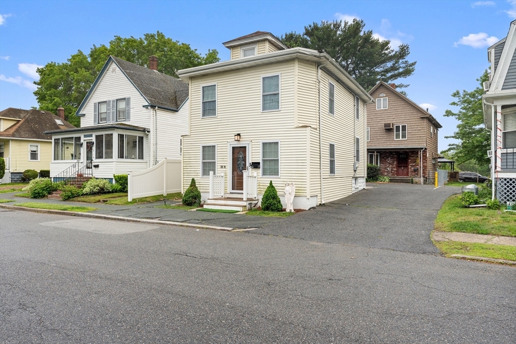 38-1/2 Ellsworth Rd  Peabody MA 01960 photo