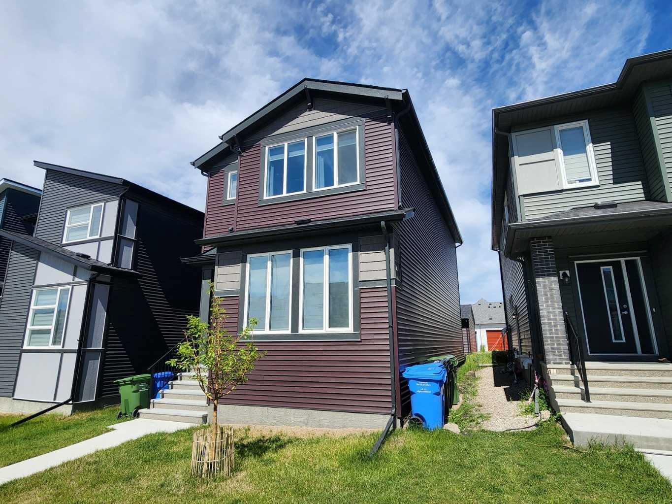 Property Photo: 292 Lucas Boulevard NW AB T3P 1X2