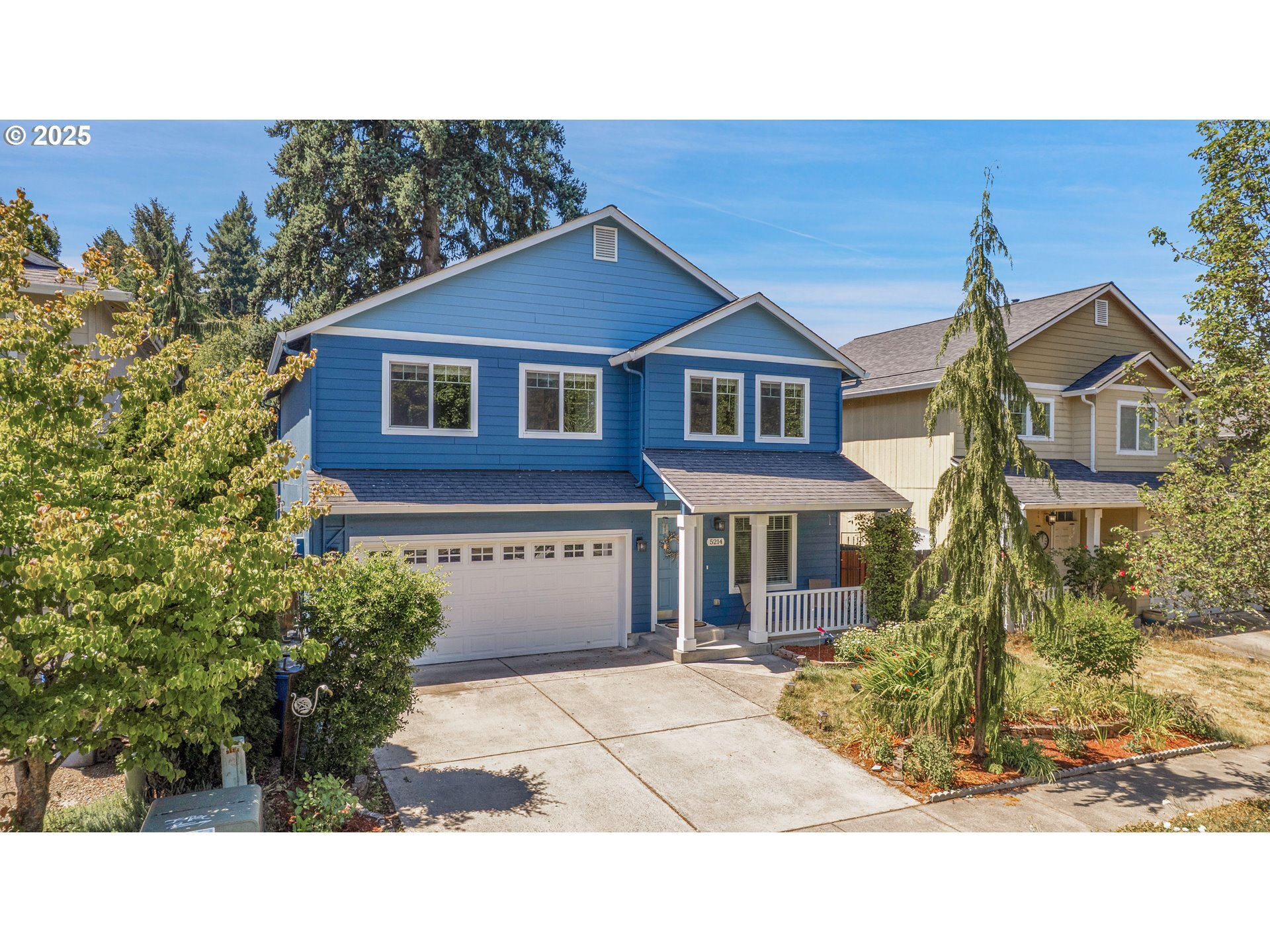 Property Photo:  5214 NE 25th Pl  WA 98663 