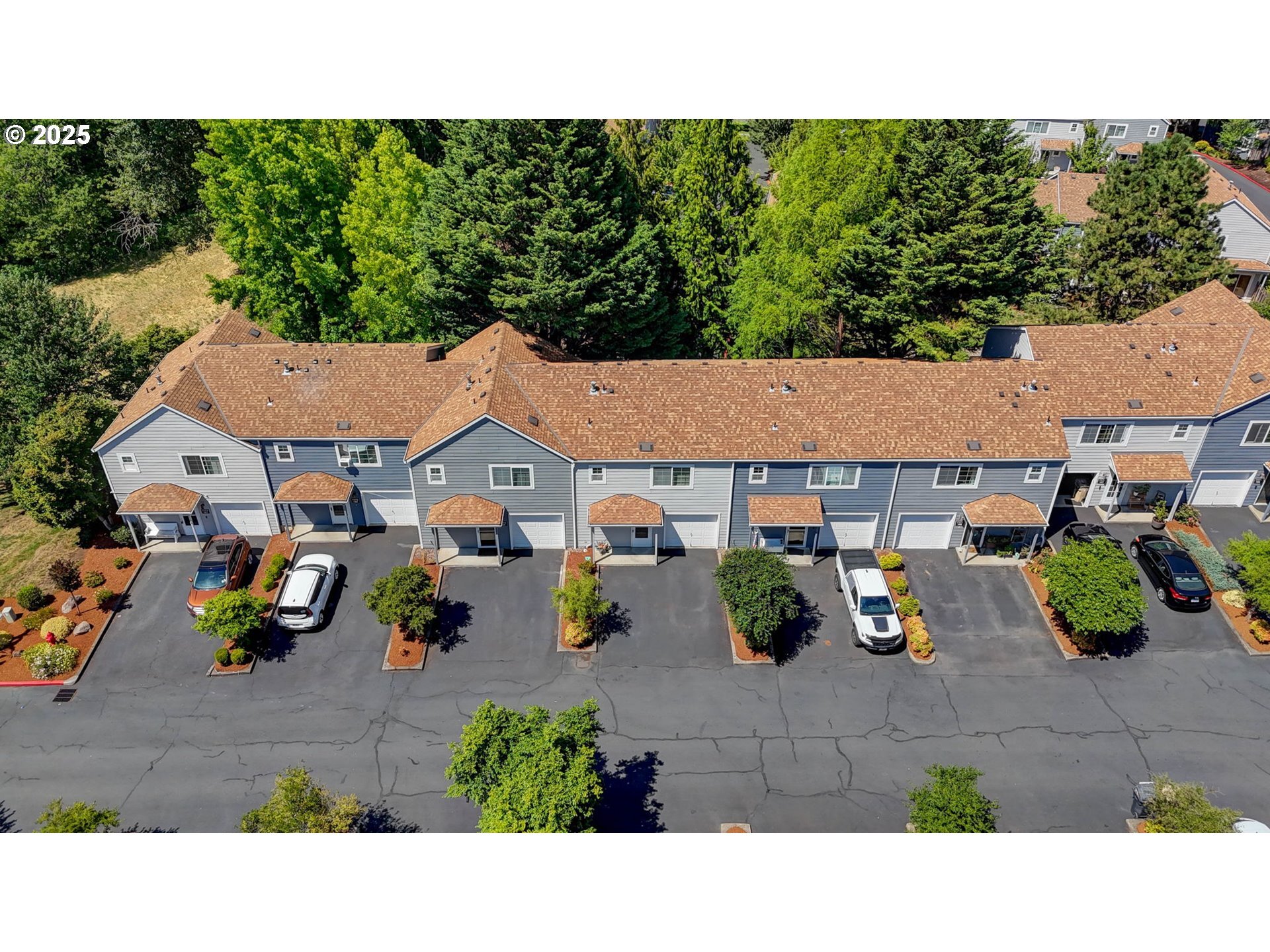 Property Photo:  7173 SW Sagert St 104  OR 97062 