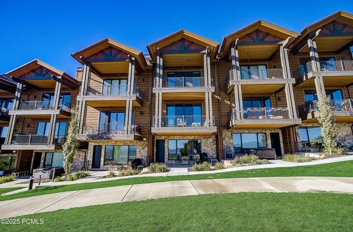 4285 Willow Draw Drive Unit 703  Park City UT 84098 photo