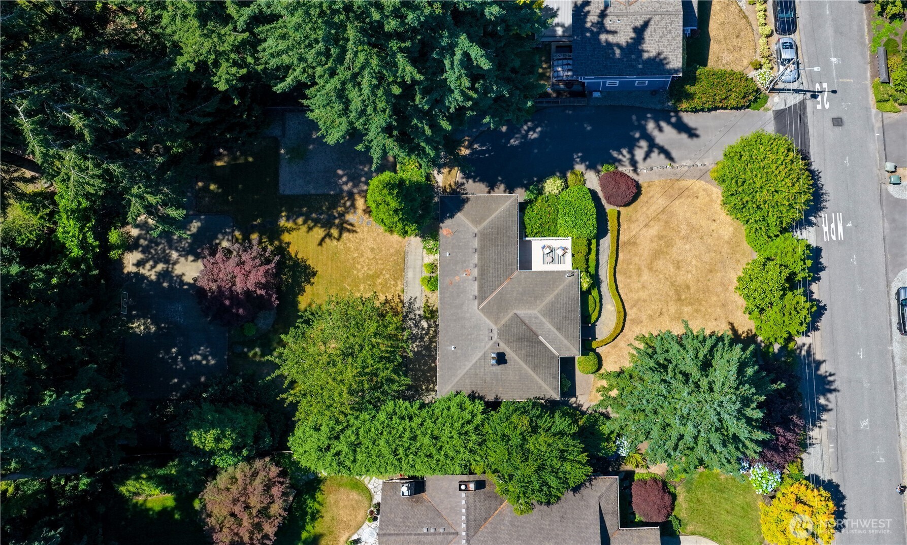 Property Photo: 10425 SE 22nd Street WA 98004