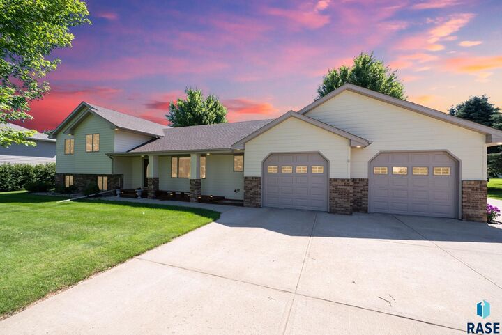 Property Photo: 26680 Dayspring Cir SD 57033