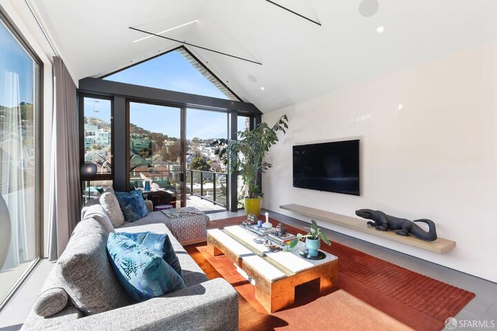 335 Diamond Street  San Francisco CA 94114 photo
