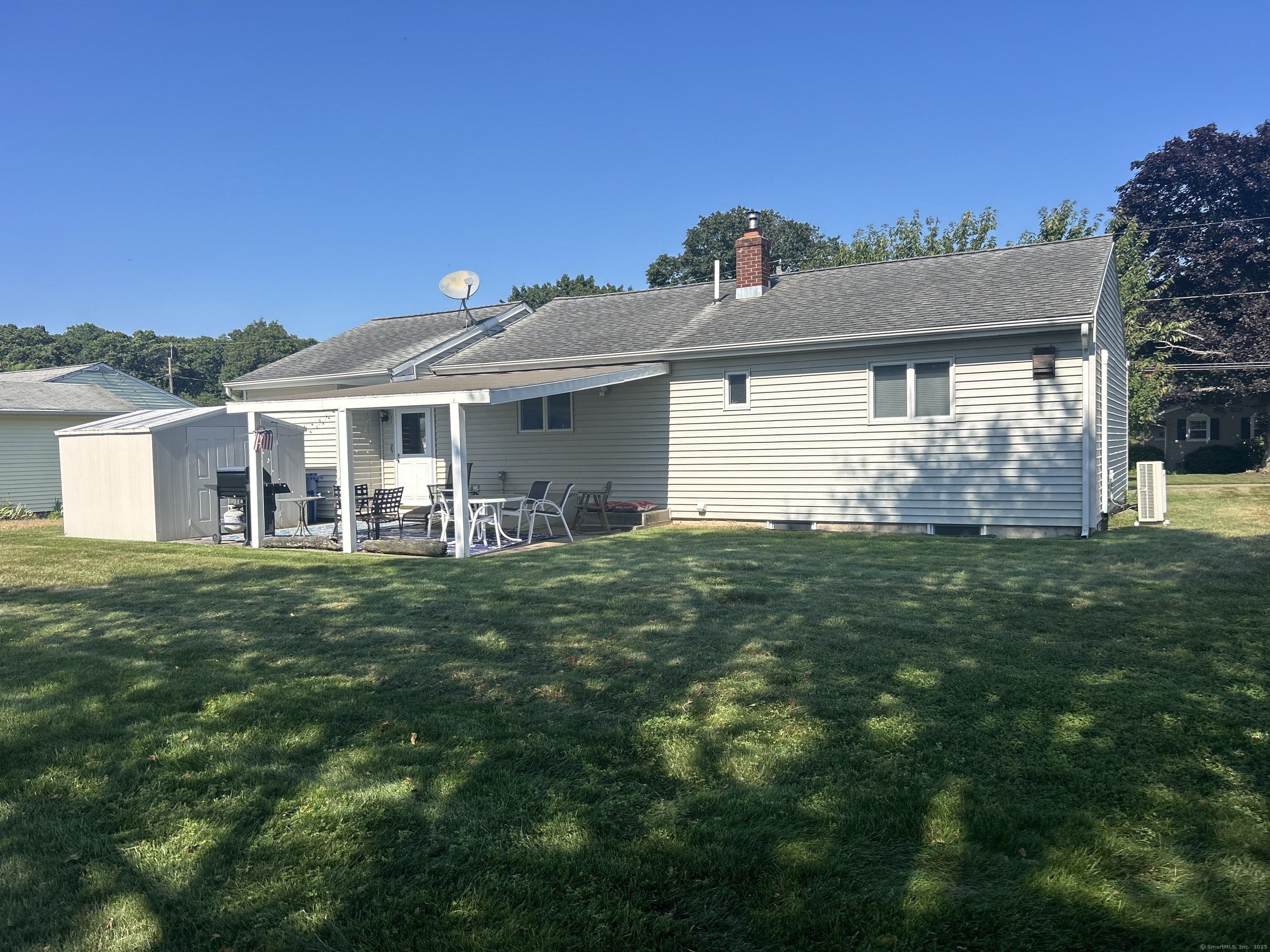 Property Photo: 33 Fenwood Road CT 06475