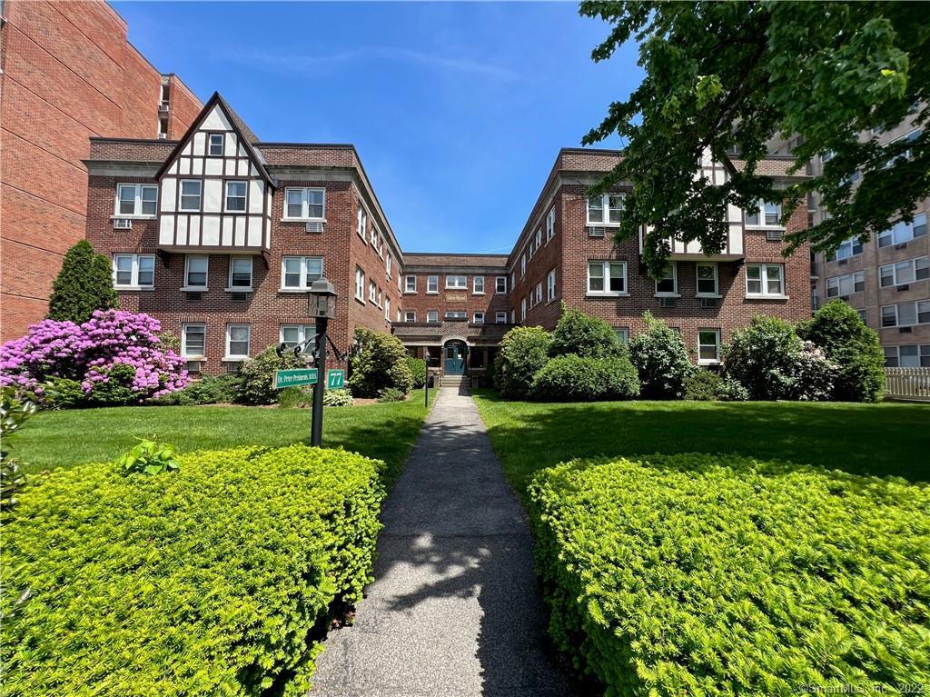 Property Photo: 77 Glenbrook Road Apt 304 CT 06902