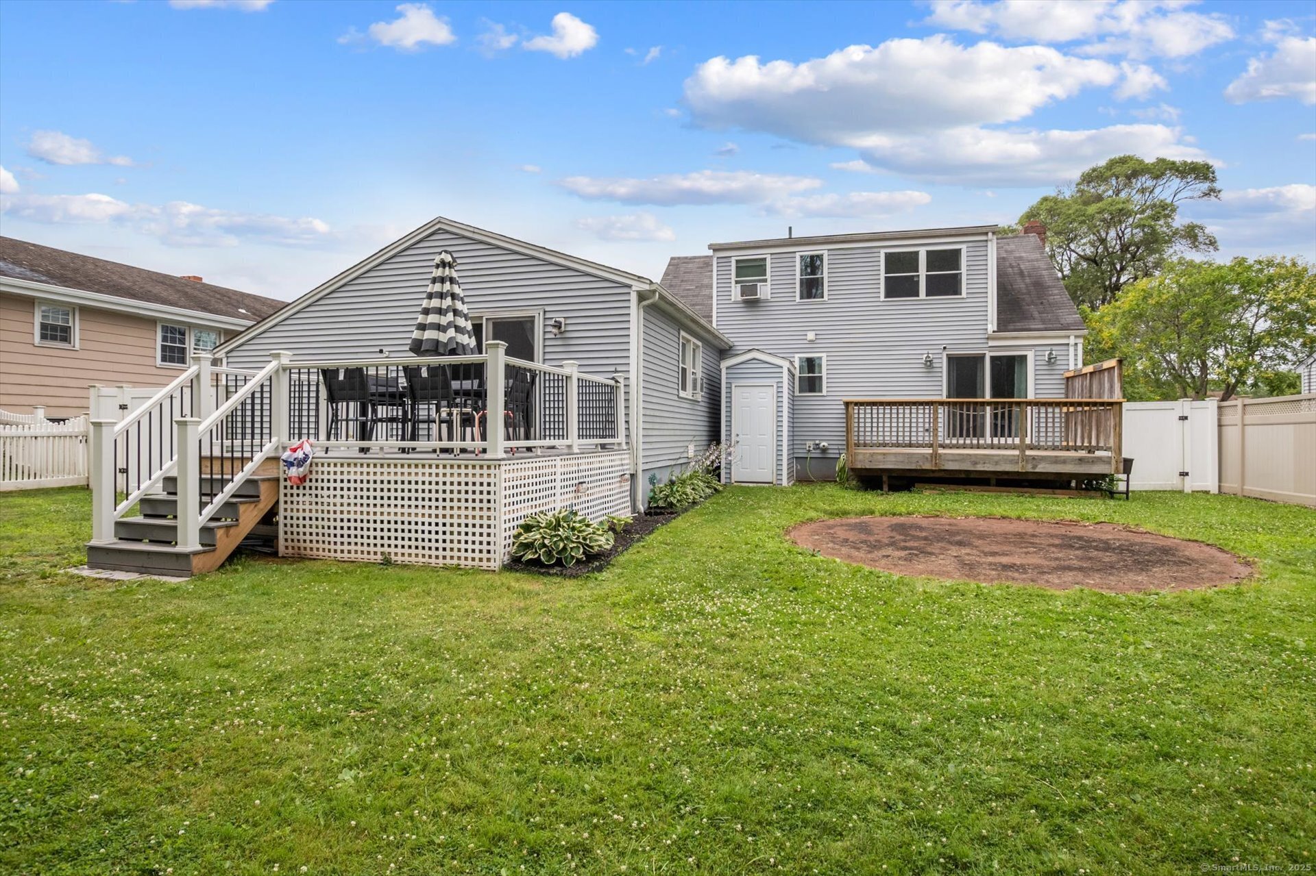 Property Photo:  86 Florence Street  CT 06111 