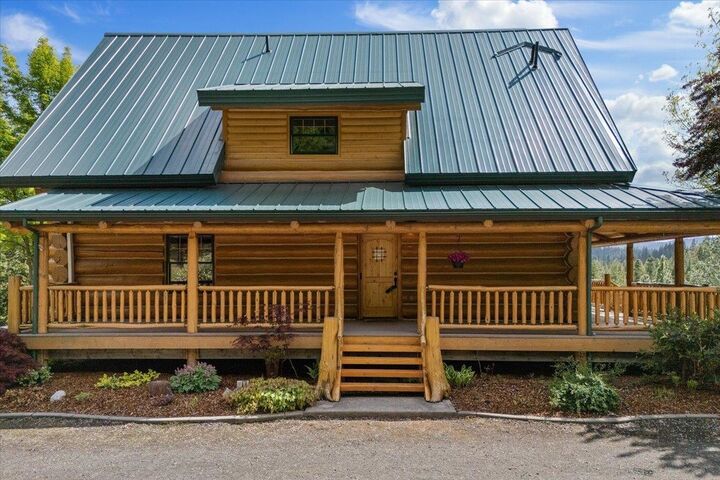 Property Photo:  18109 N Harvard Ln  WA 99025 