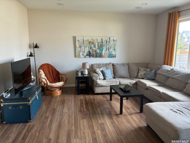 Property Photo: 411 Langlois Way SK S7T 0M9
