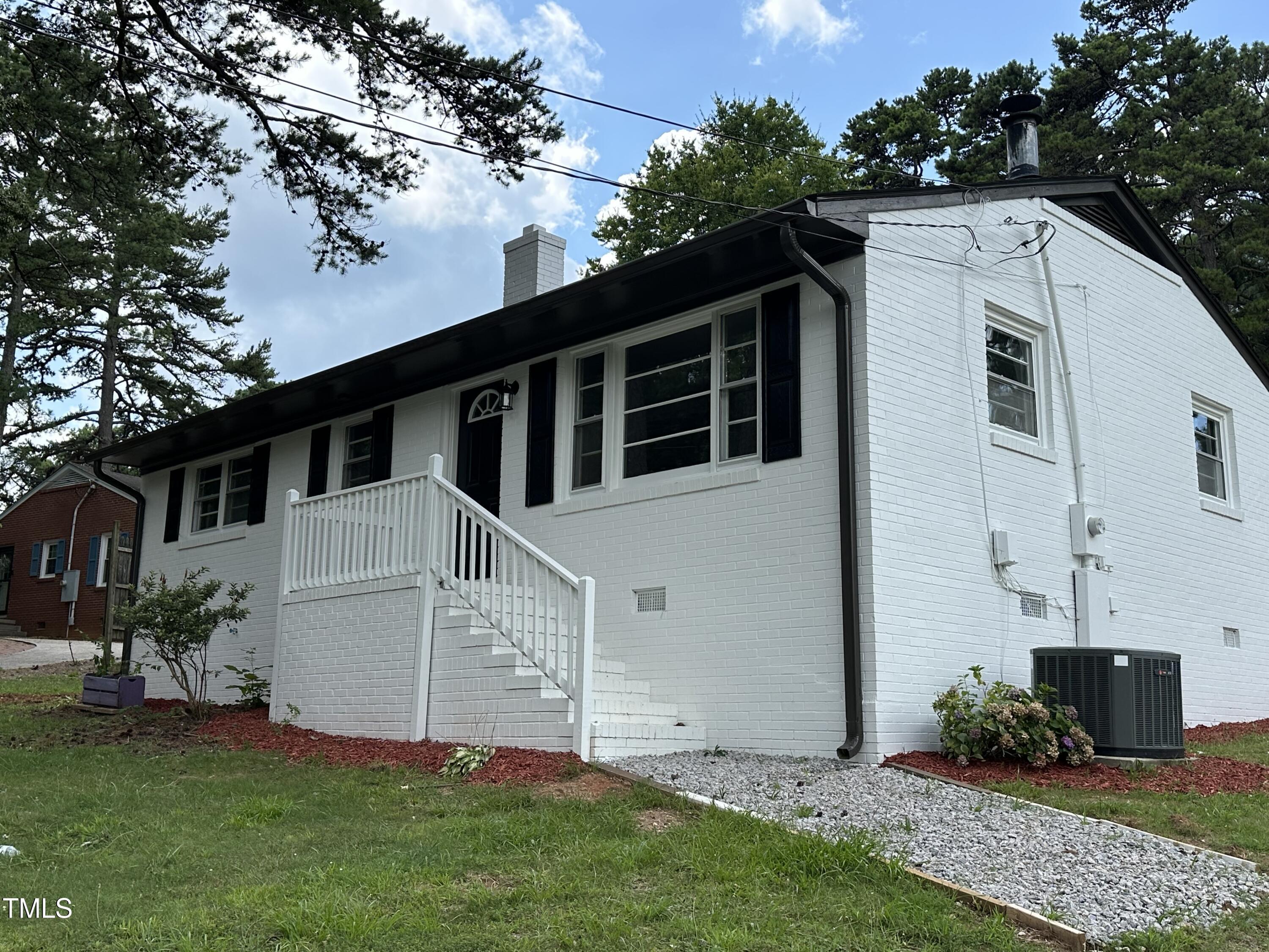 Property Photo:  1220 Roanoke Avenue  NC 27536 
