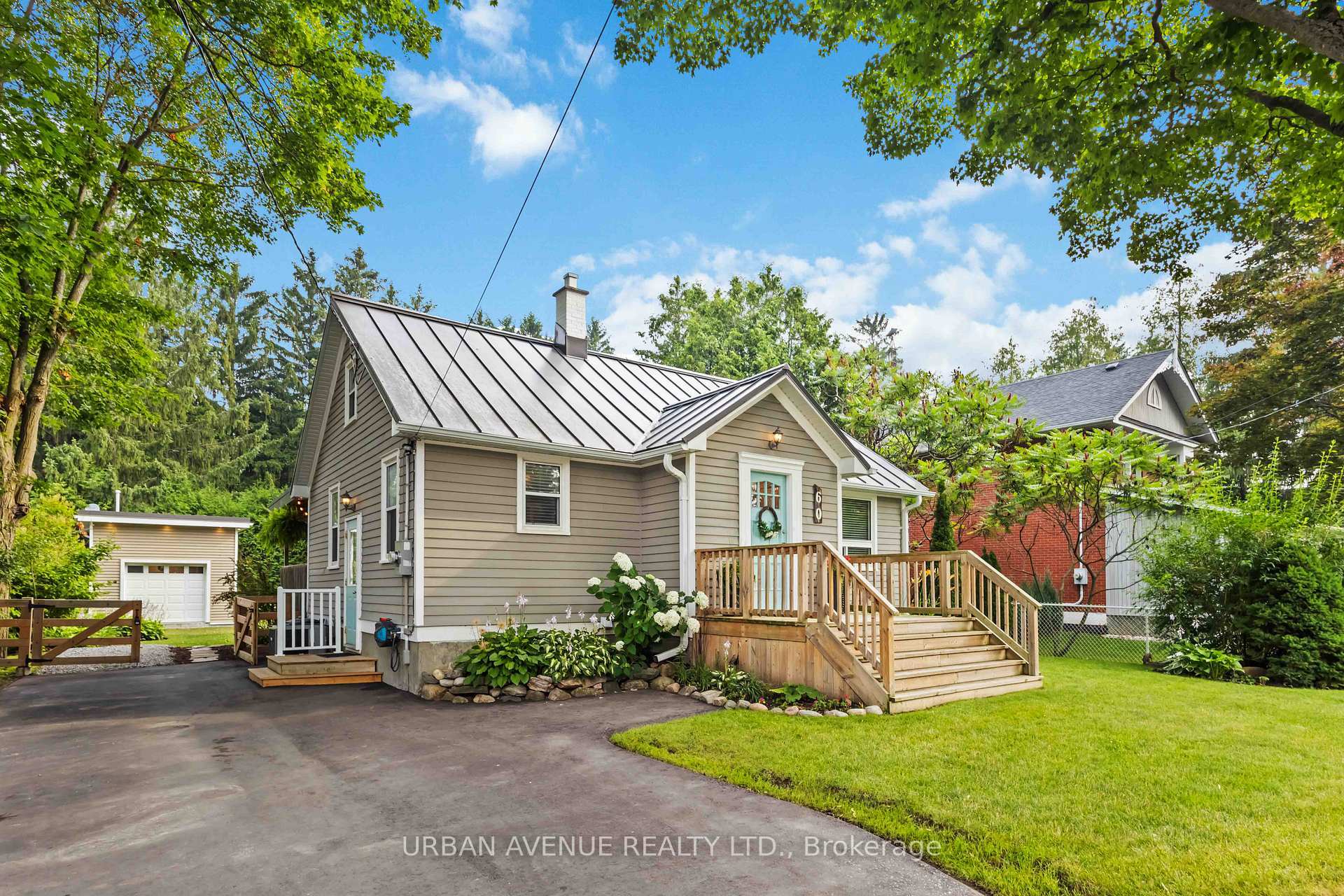 Property Photo: 60 Columbus Road E ON L1H 7K4