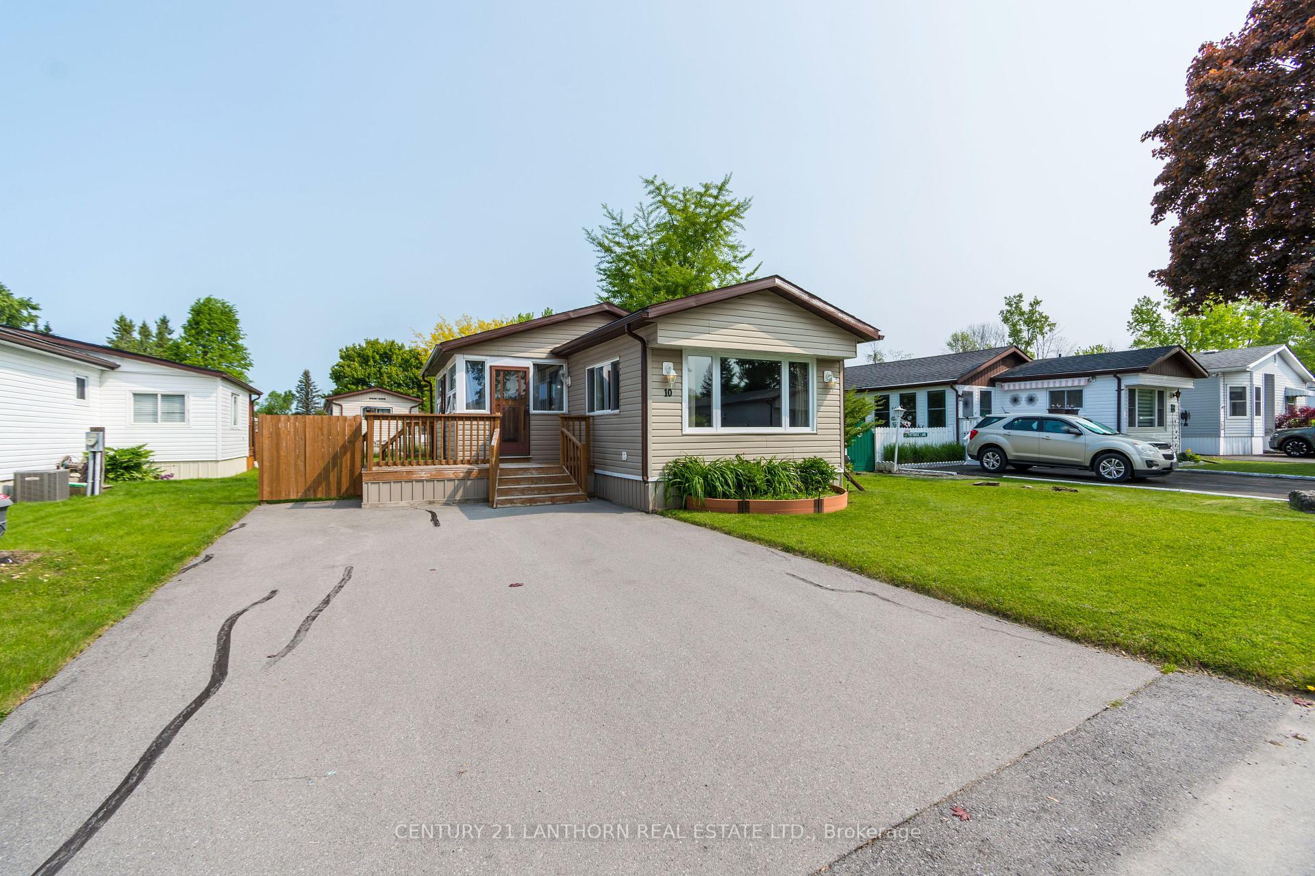 Property Photo: 10 Partridge Lane ON K8N 4Z3