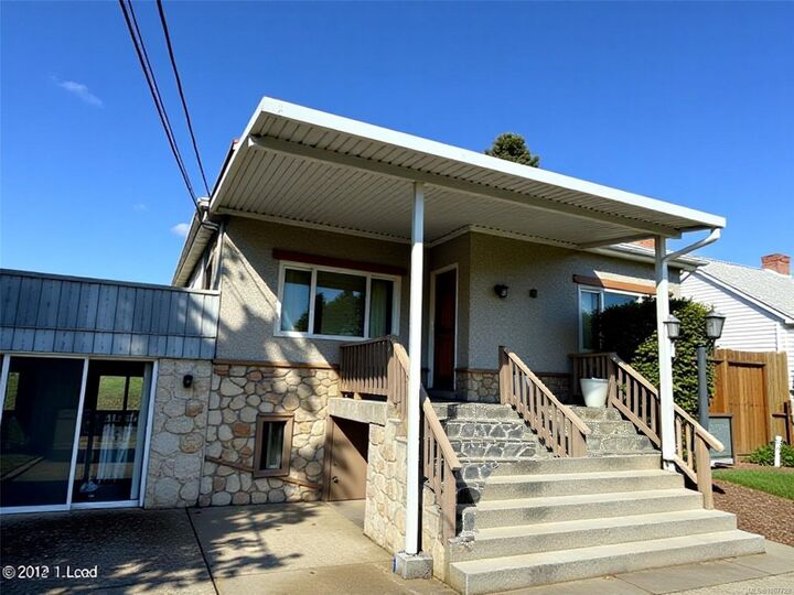 Property Photo:  764 Jasmine Ave  BC V8Z 2N9 