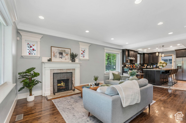 Property Photo:  225 S 900 E  UT 84102 