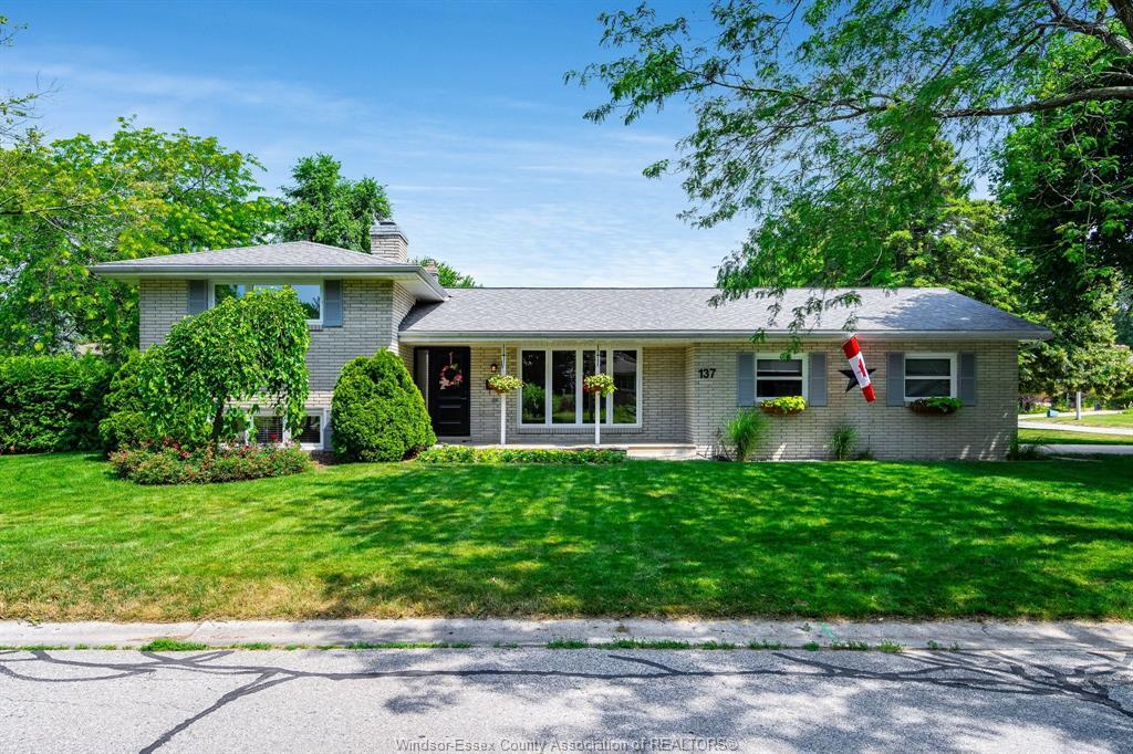 Property Photo: 137 McCallum Drive ON N9Y 1G6