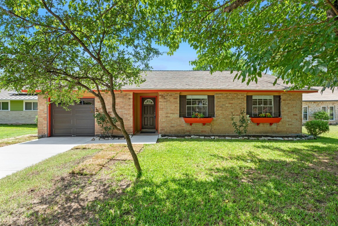 Property Photo:  6304 Clubway Lane  TX 78745 