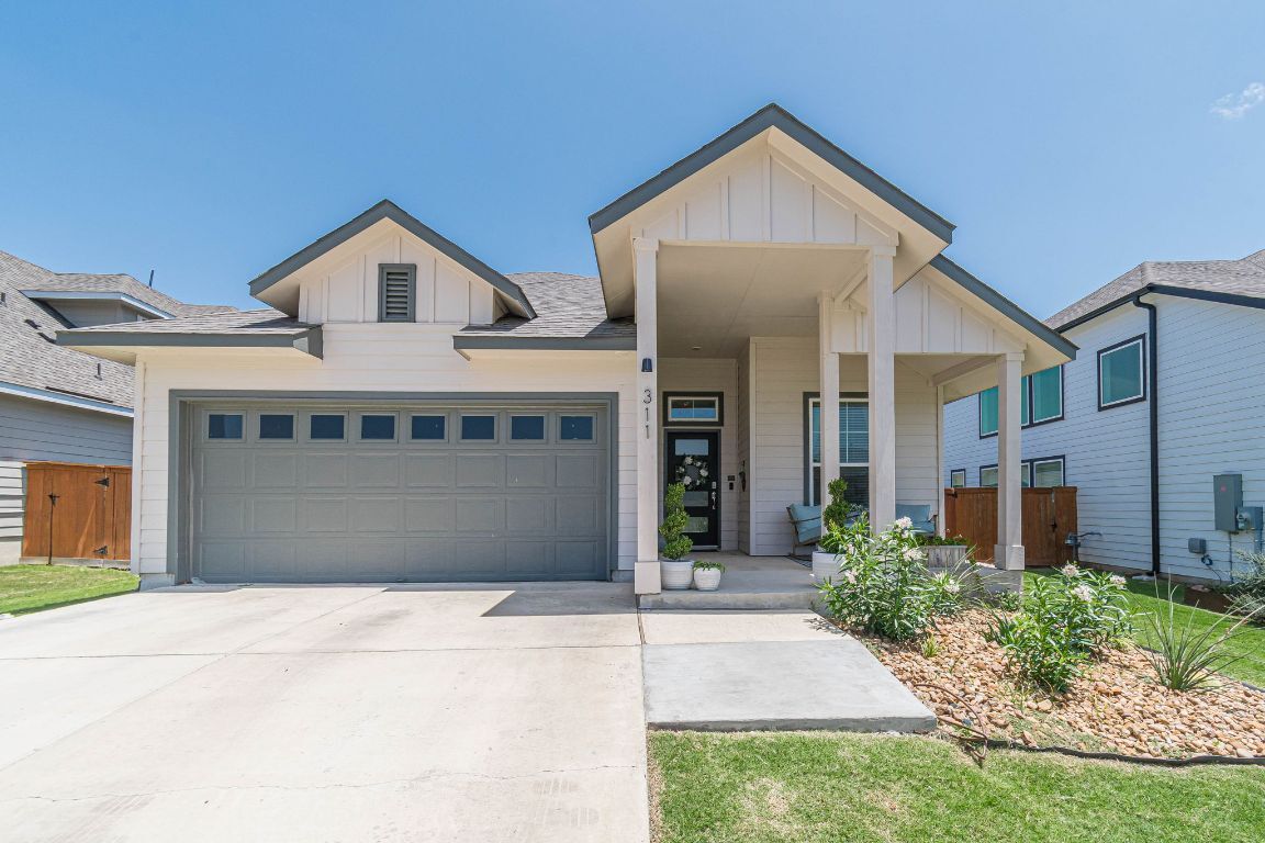 Property Photo:  311 William Moon Way  TX 78666 