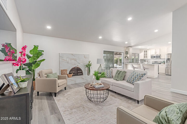 Property Photo: 3833 W Woodridge Drive AZ 85308