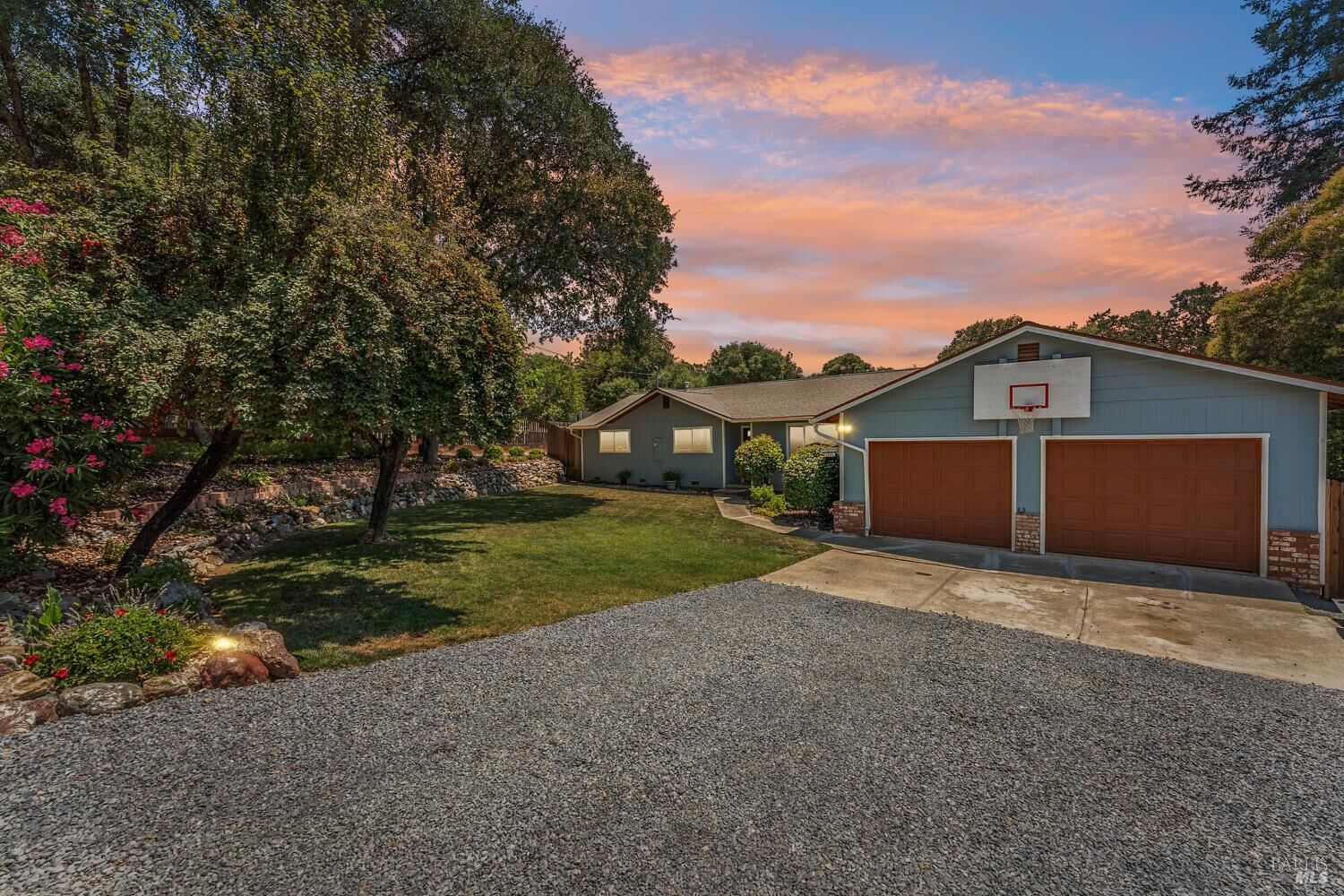 Property Photo:  1725 E Madrone Drive  CA 95482 