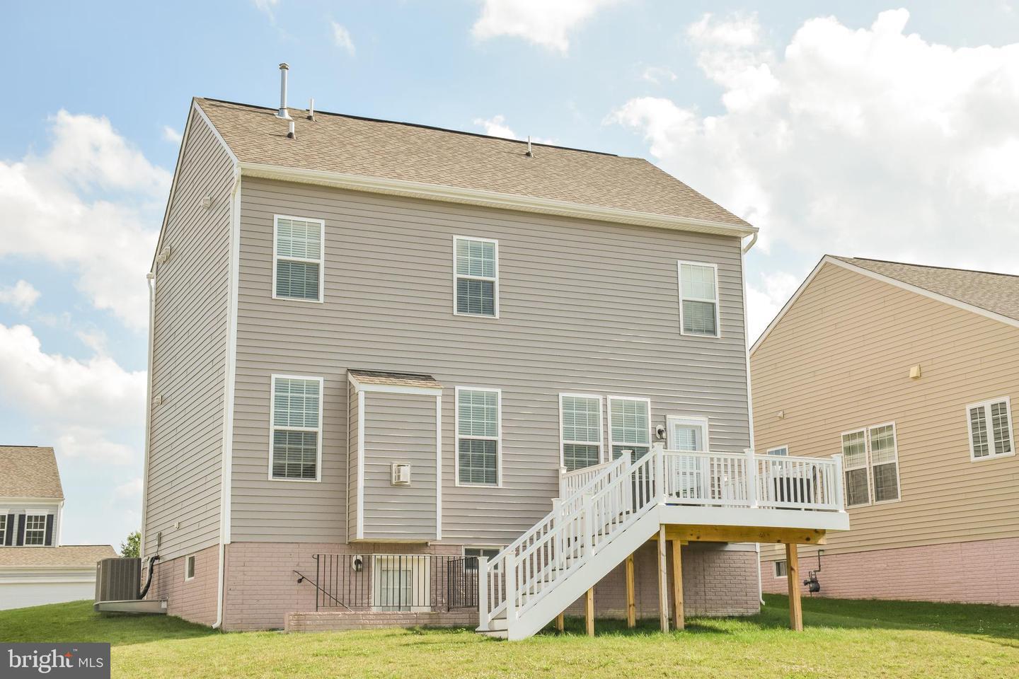 Property Photo: 125 Alliance Court VA 22602