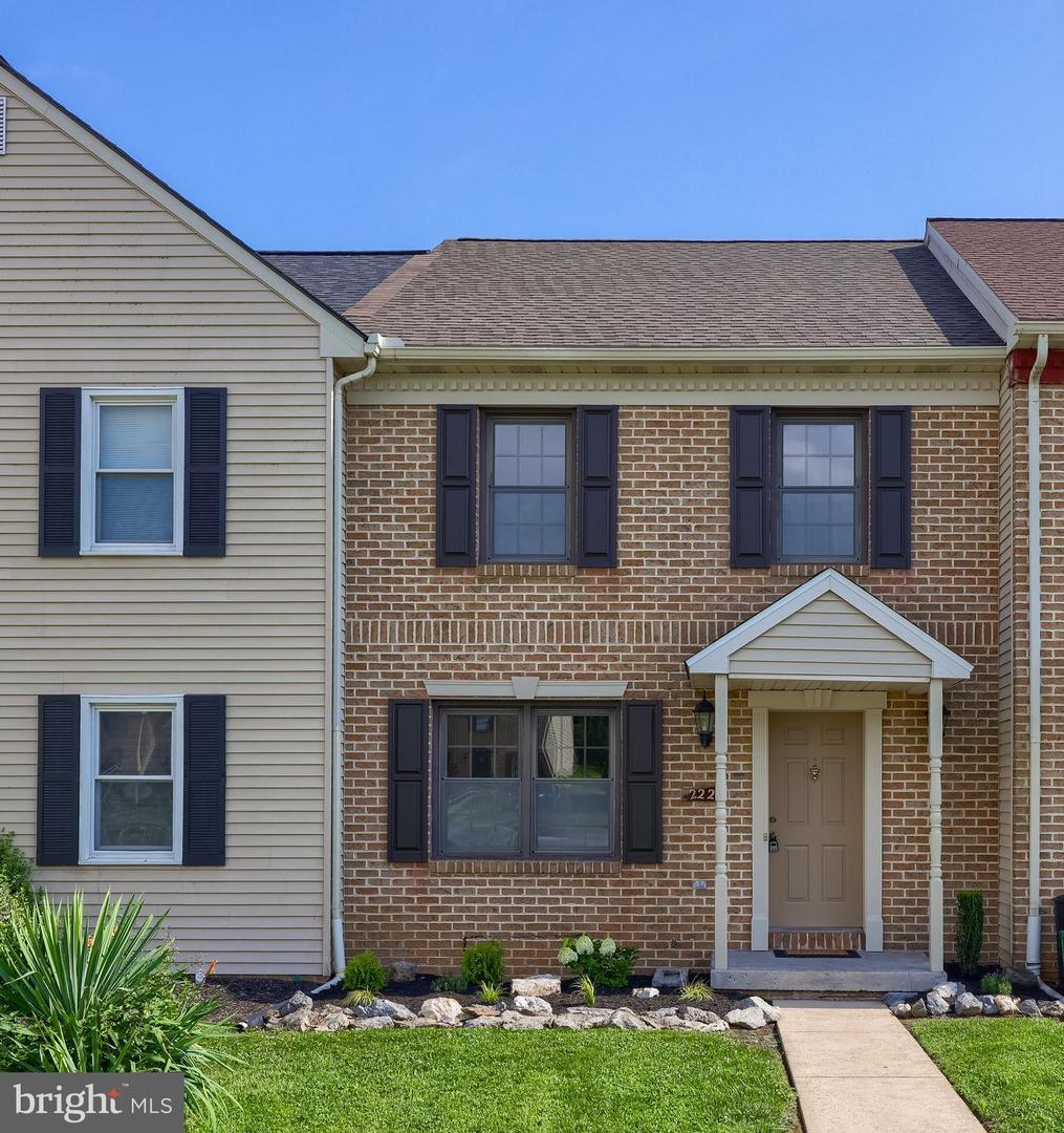 2223 Olde Meadow Court  East Petersburg PA 17520 photo