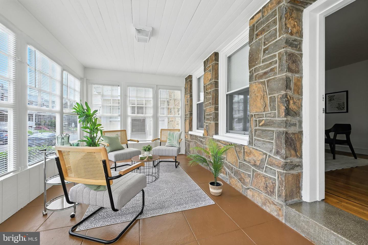 Property Photo: 214 W Twenty First Street DE 19802