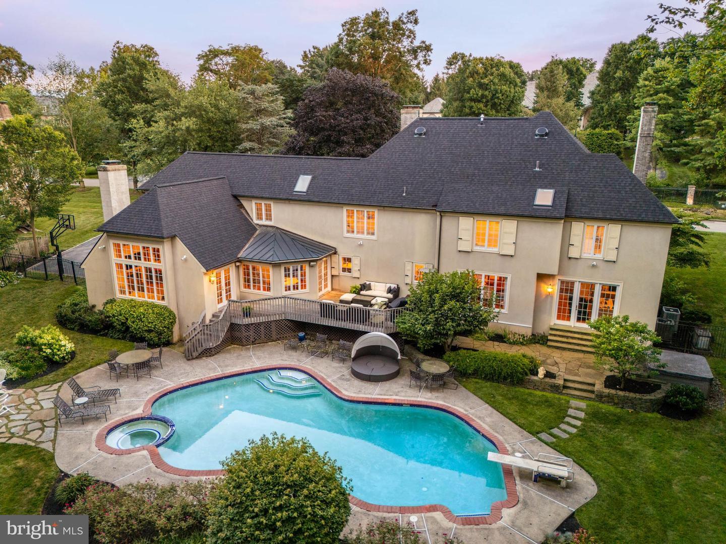 Property Photo:  936 Roscommon Road  PA 19010 