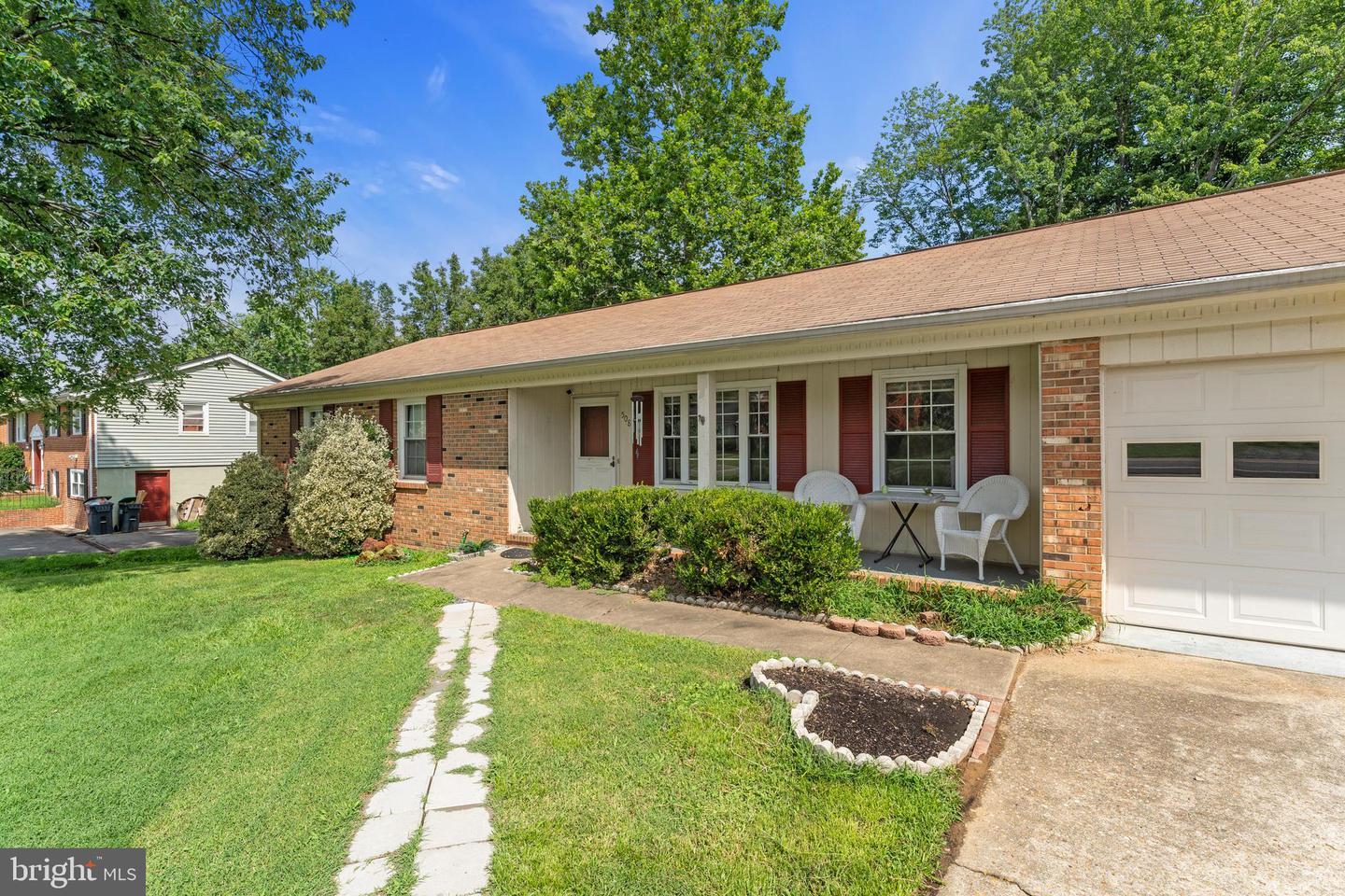Property Photo: 508 Ferry Road VA 22405