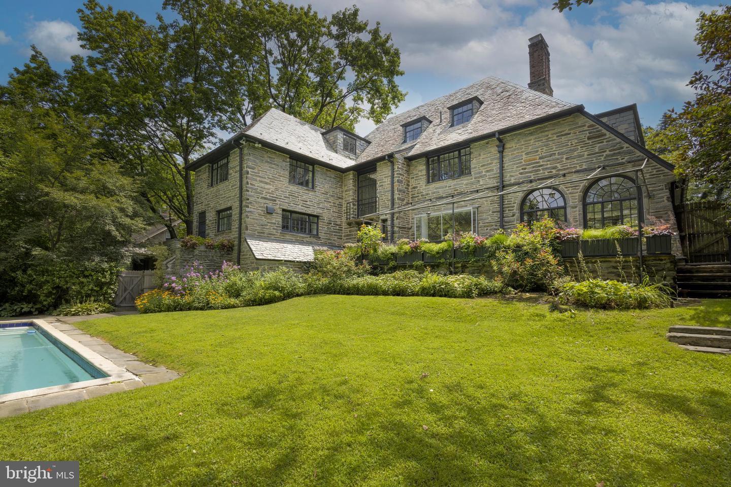 Property Photo: 441 W Allens Lane PA 19119