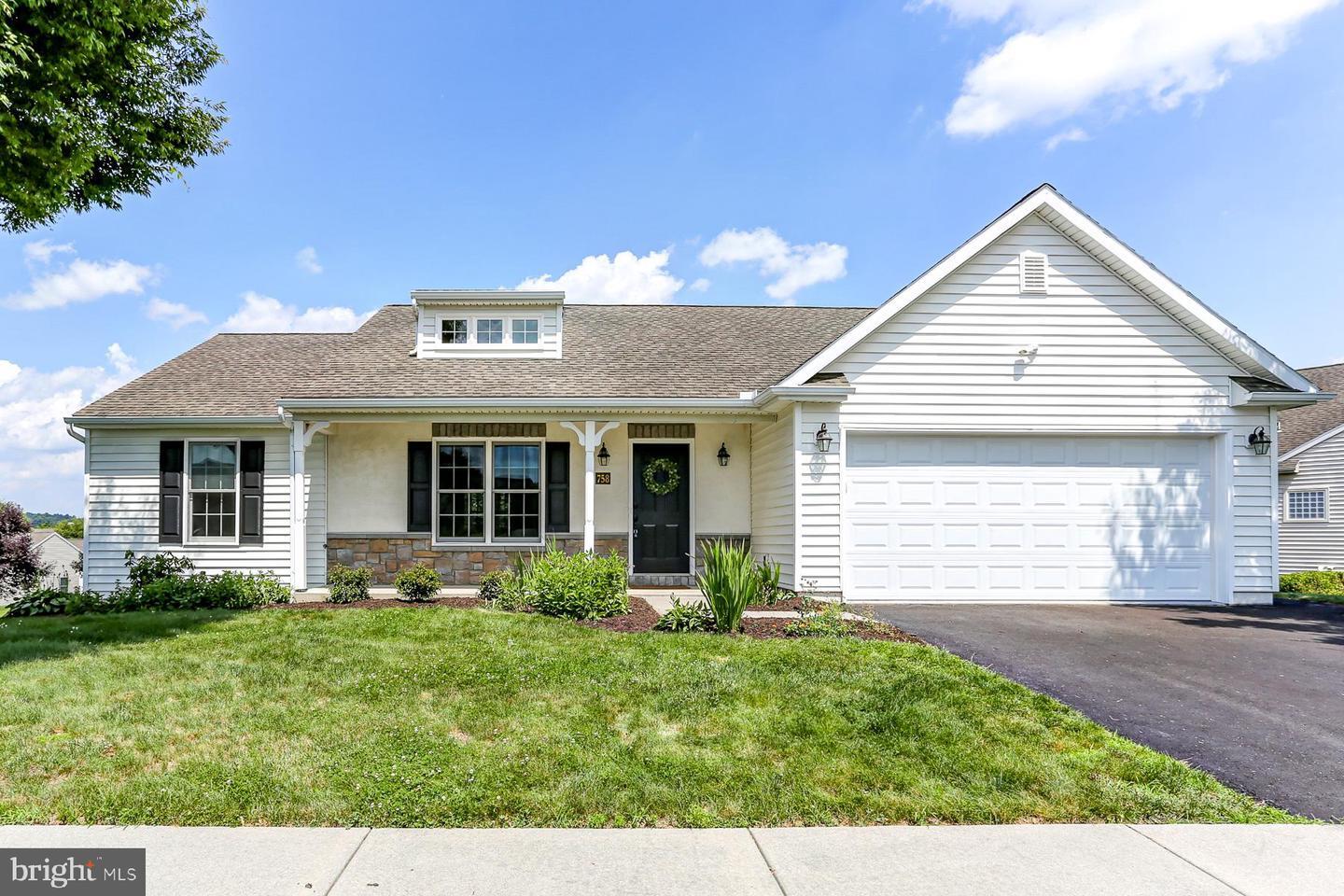 758 Heather Ridge  Manheim PA 17545 photo