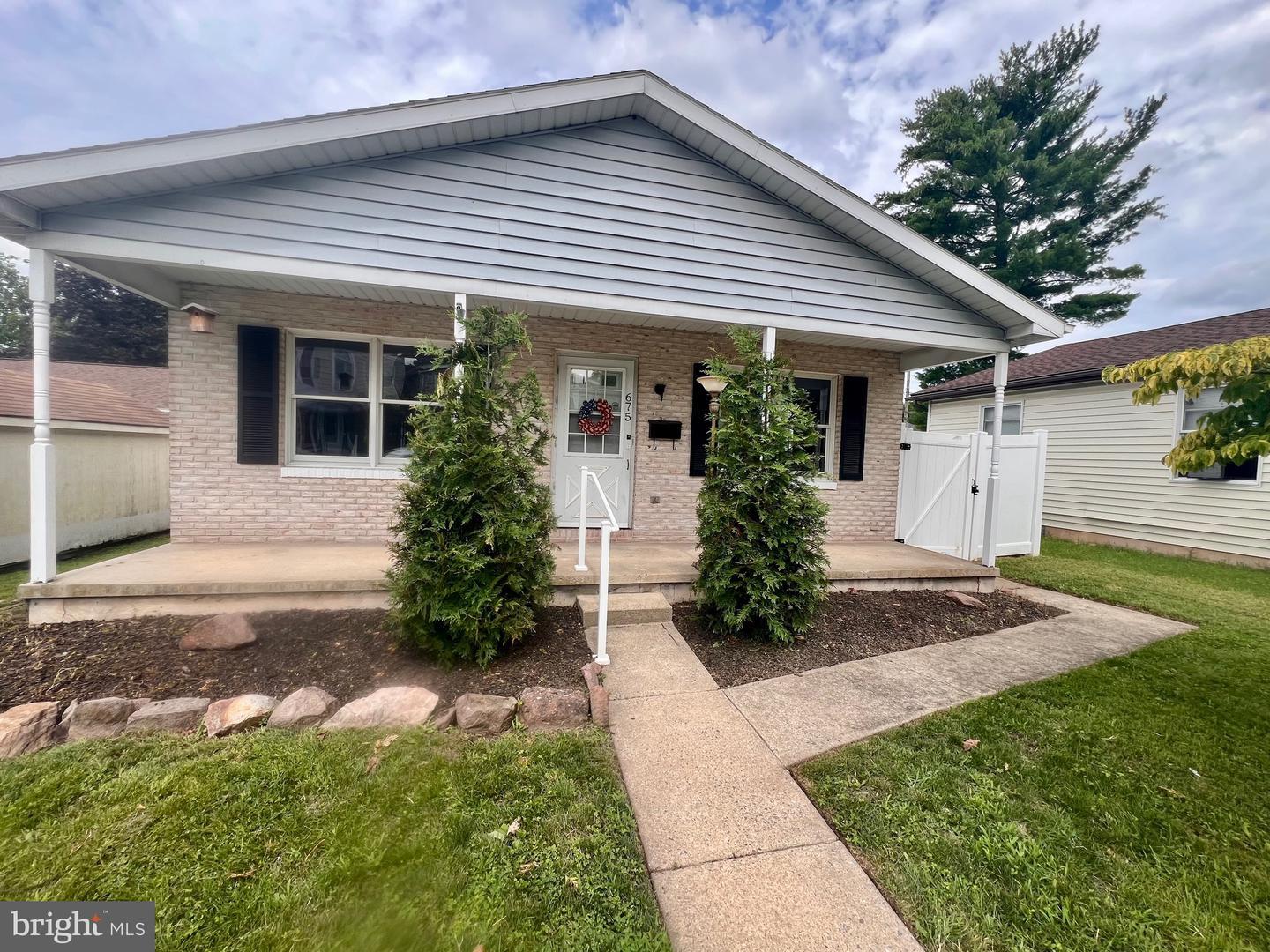 Property Photo:  675 Spruce Street  PA 19464 