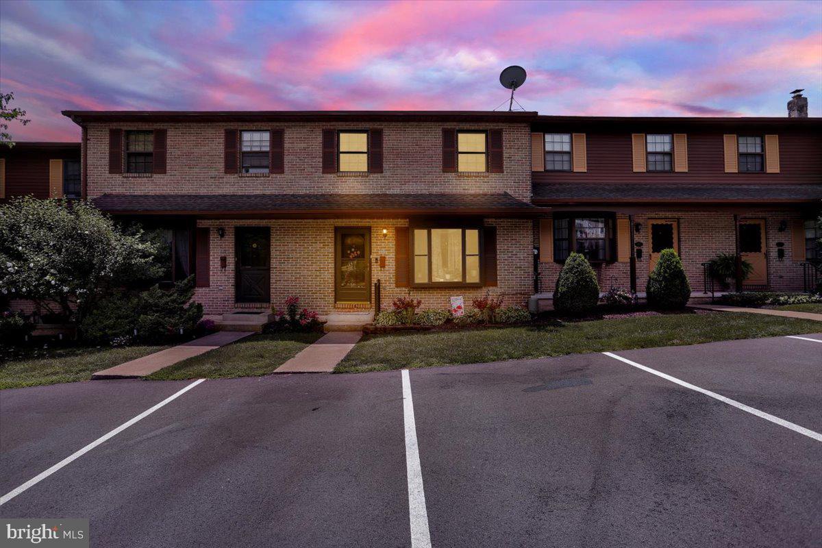 Property Photo:  118 Village Drive  PA 19512 