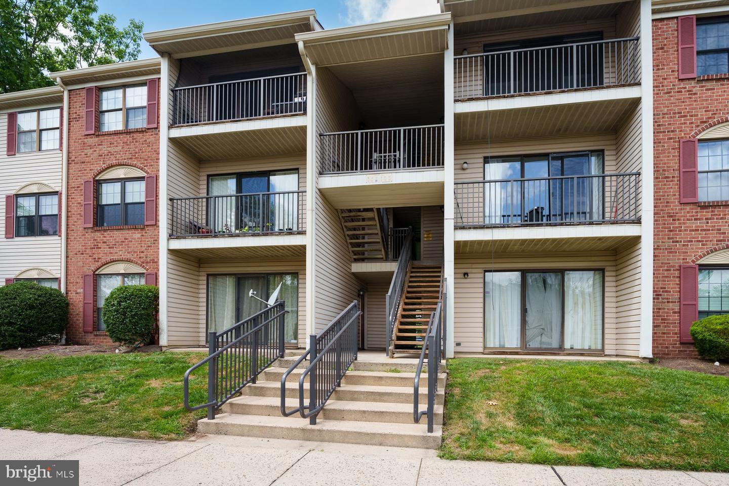 13 Voscek Court  Lawrence Township NJ 08648 photo
