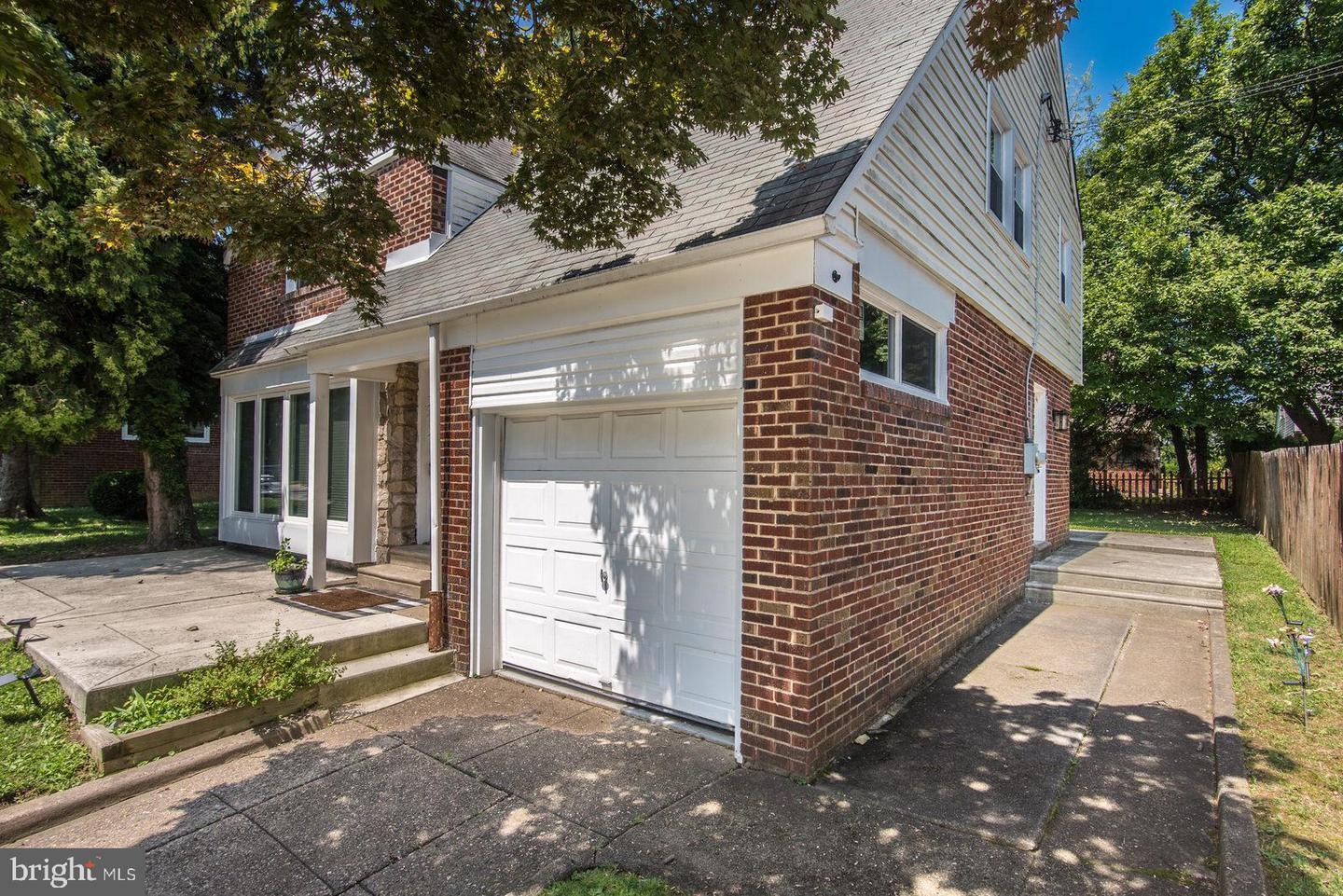 Property Photo: 907 Plainfield Street PA 19150