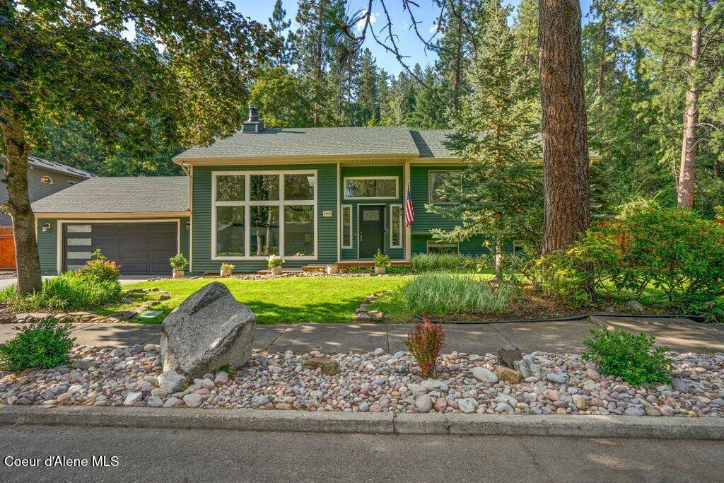 Property Photo:  2909 E Fernan Ct  ID 83814 